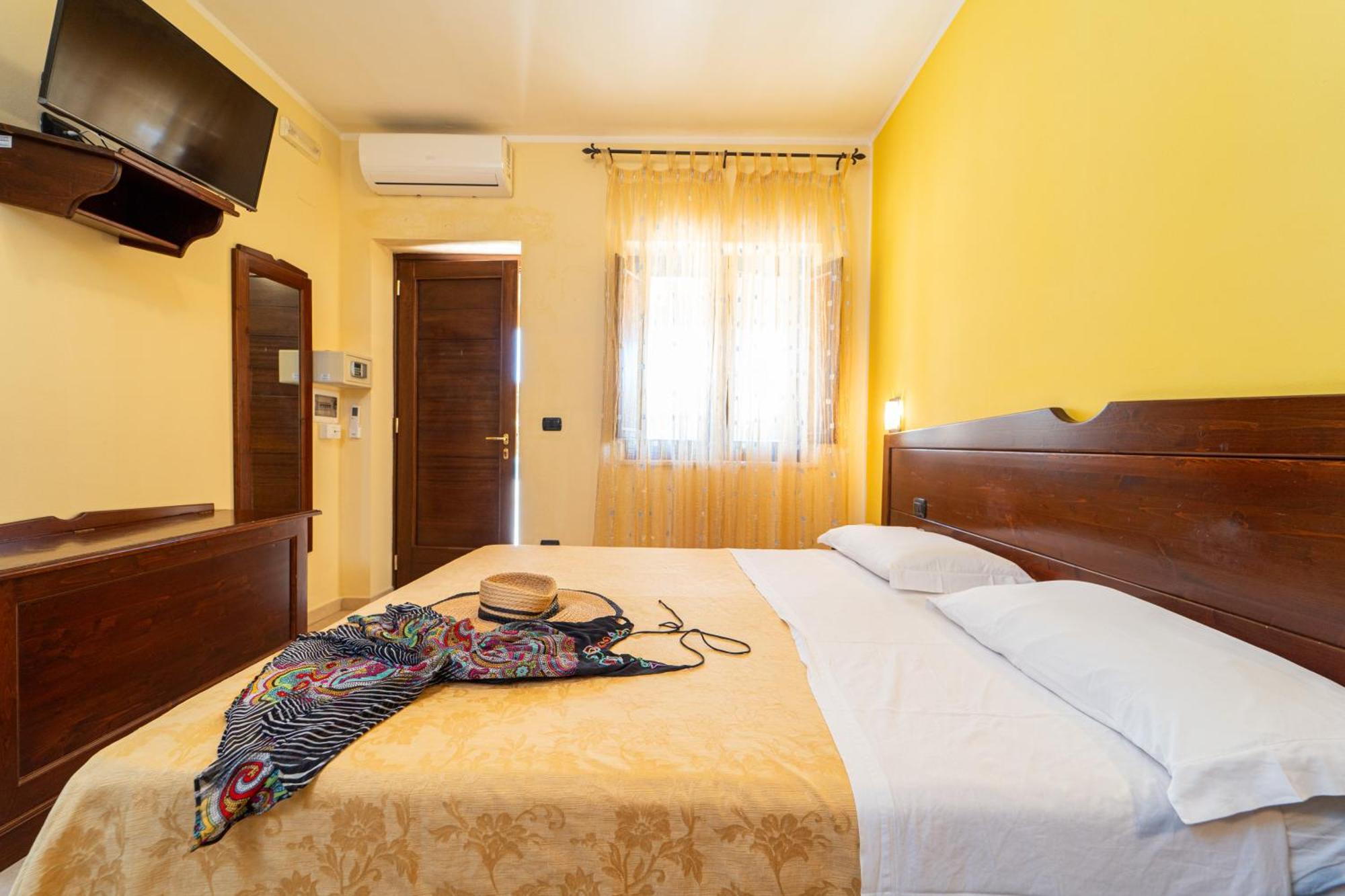 פרזיצ'ה Hotel Masseria Le Pajare חדר תמונה