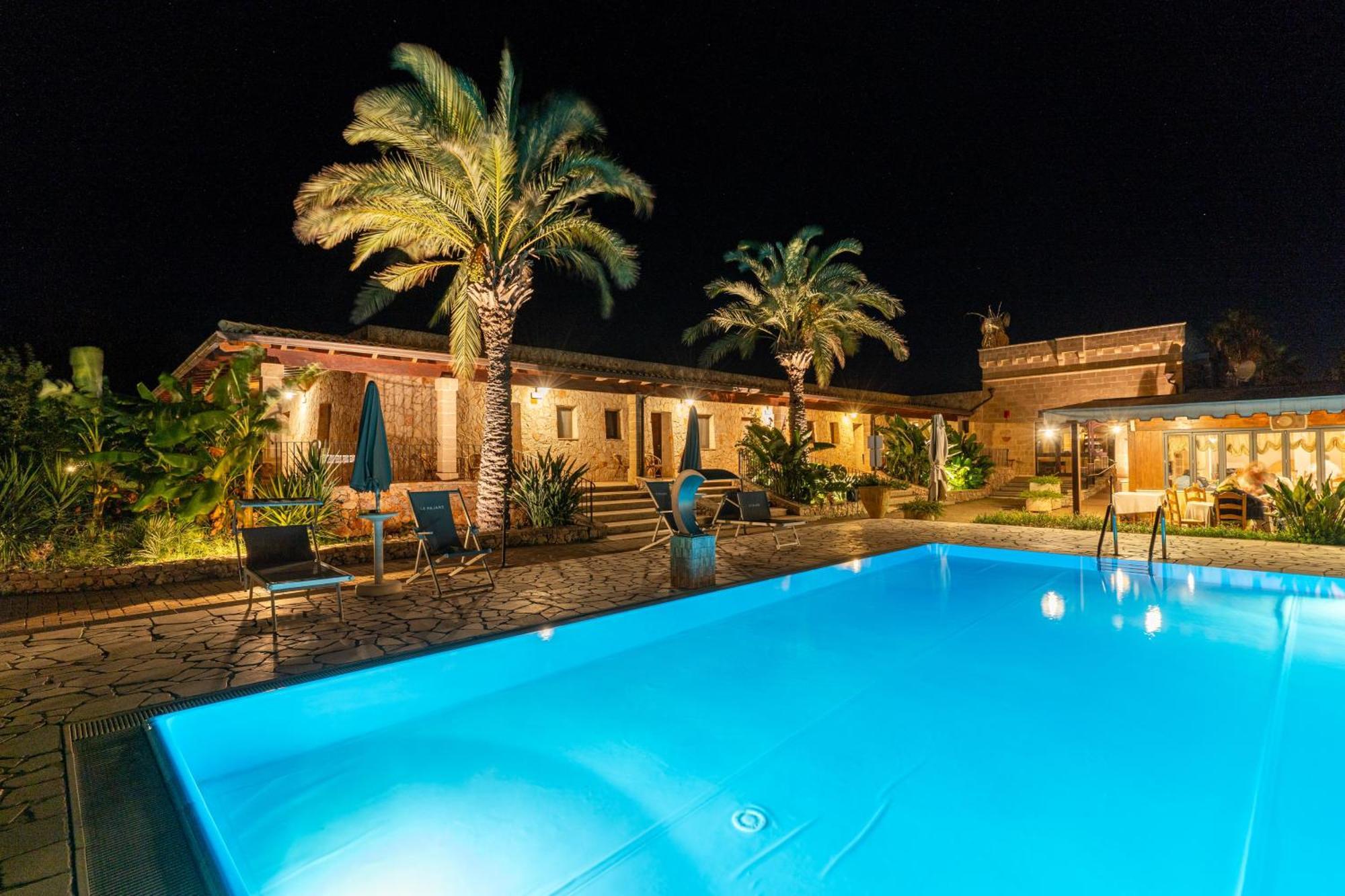 פרזיצ'ה Hotel Masseria Le Pajare מראה חיצוני תמונה