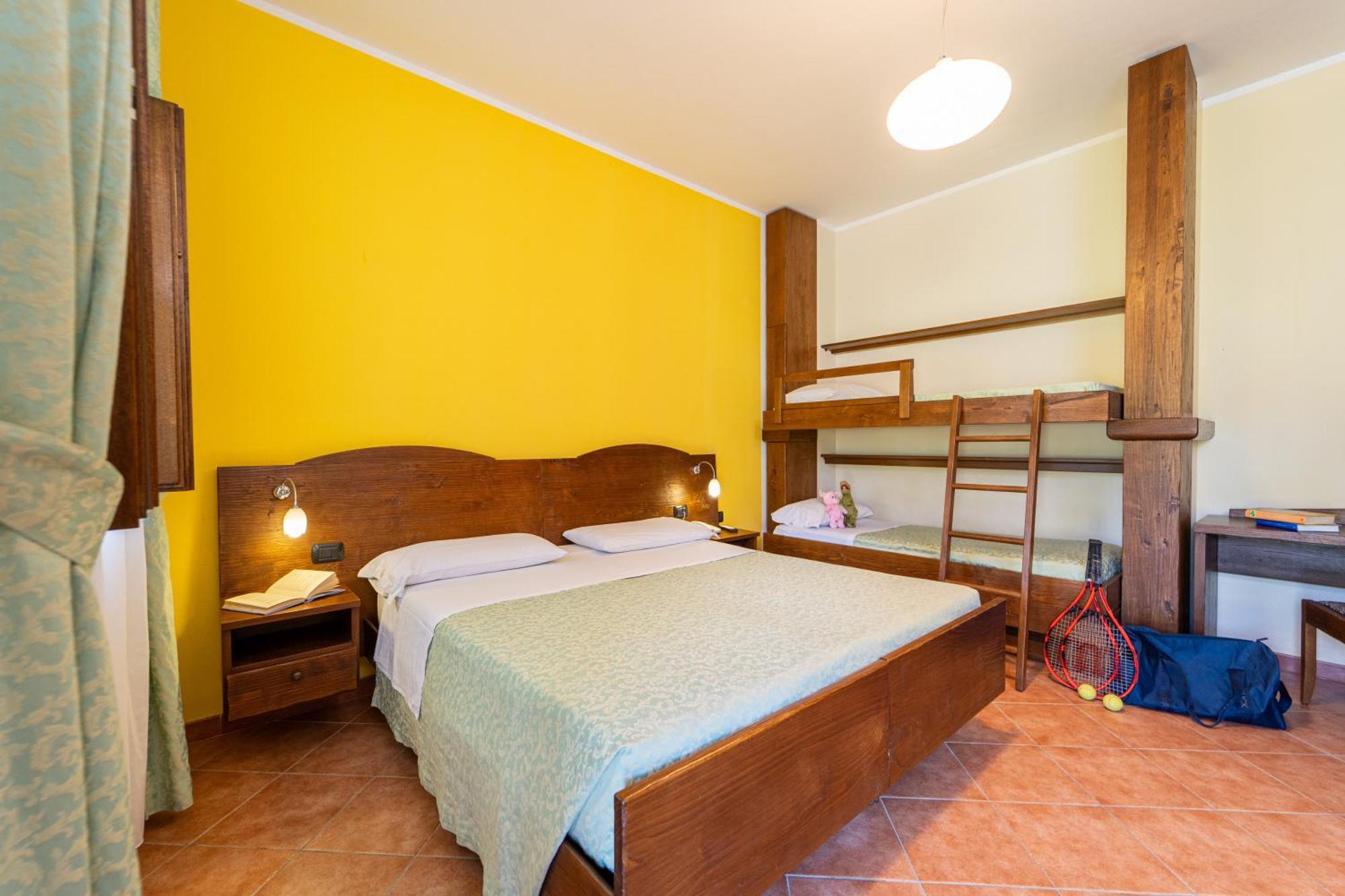 פרזיצ'ה Hotel Masseria Le Pajare מראה חיצוני תמונה