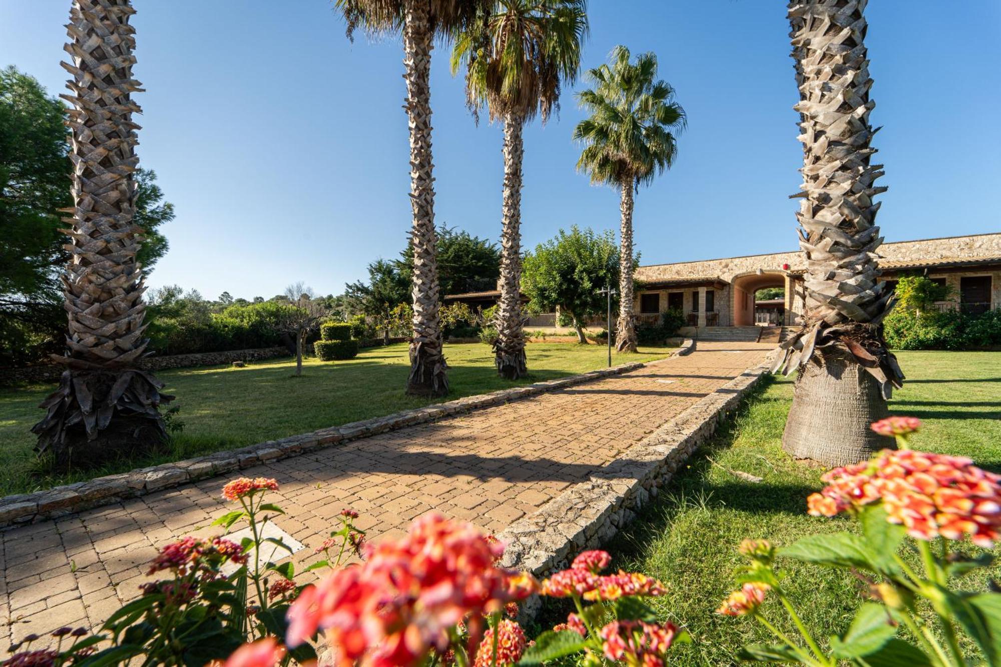 פרזיצ'ה Hotel Masseria Le Pajare מראה חיצוני תמונה