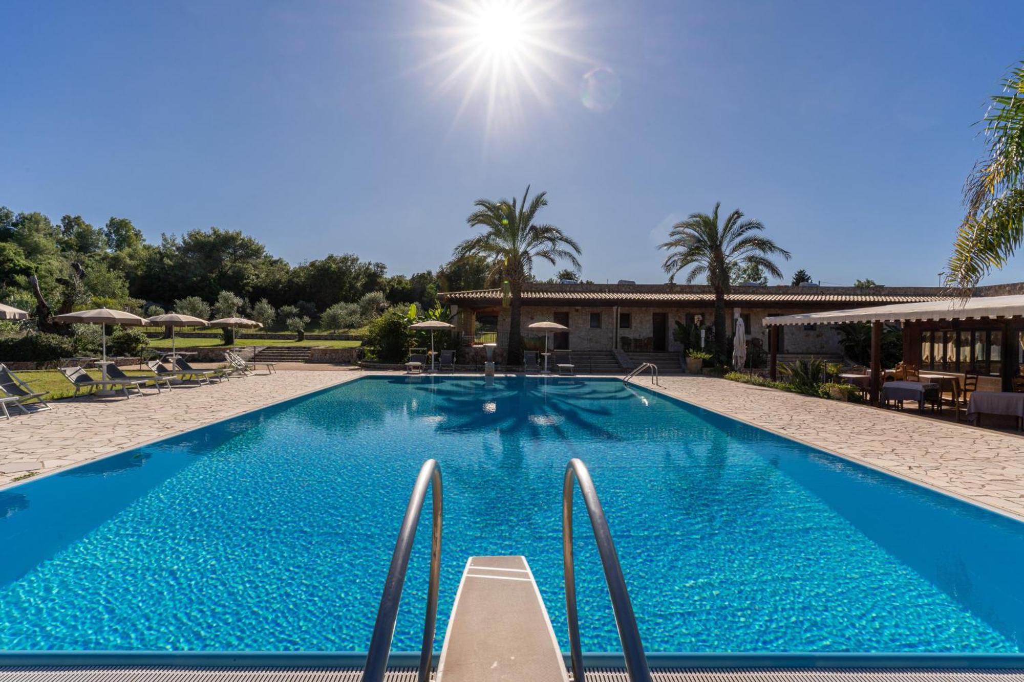 פרזיצ'ה Hotel Masseria Le Pajare מראה חיצוני תמונה